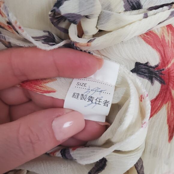 SXC | Floral Ruffle Button and Tie Front Blouse Lagenlook - Picture 9 of 9